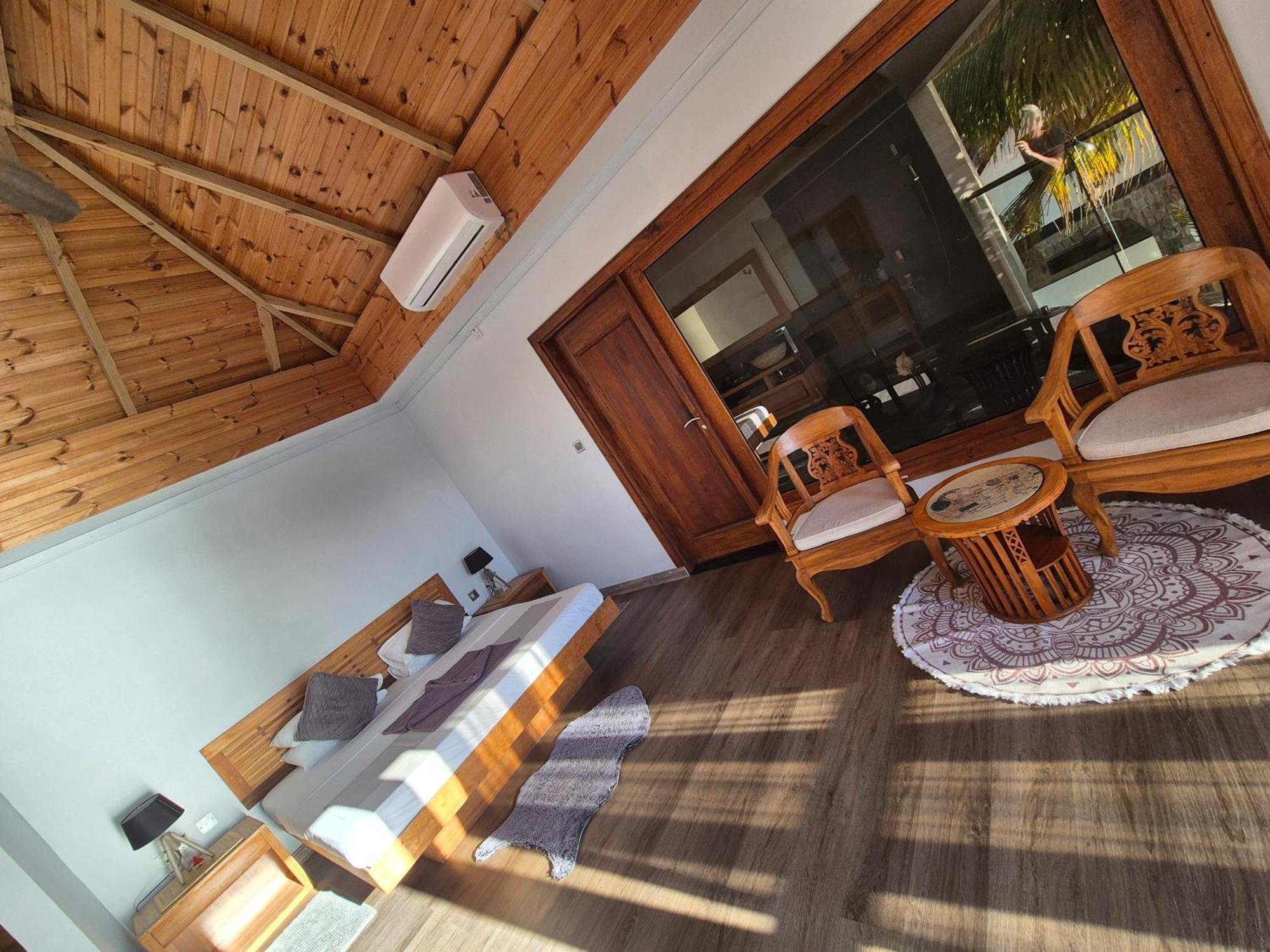 Villa Marquise & Infinity Glacis (Mahe)